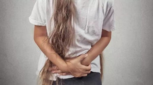【警惕】女性小肚子左边疼是怎么回事_是妇科炎症吗?